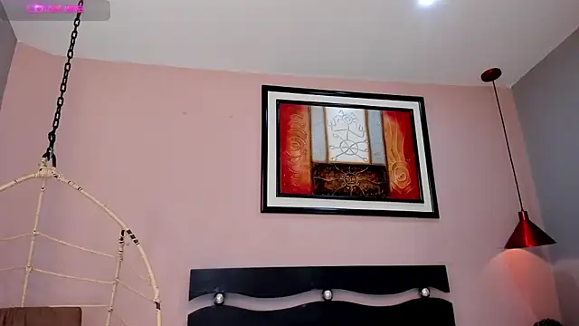  AlejaCruz  online show from 11-30-25, 05:47