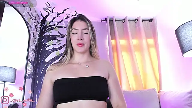  AlejaCruz  online show from 03-18-26, 05:25