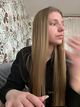 adel secret online show from 03-25-26, 08:41