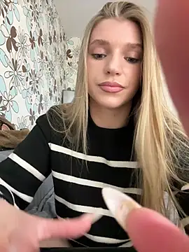 adel secret online show from 04-04-26, 07:31