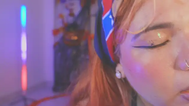 Snapshot of Samanta_cutee chatting on 10-18-25, 10:06 Samanta cutee online show from 10-18-25, 10:06