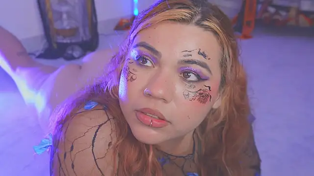 Snapshot of Samanta_cutee chatting on 10-30-25, 10:13 Samanta cutee online show from 10-30-25, 10:13