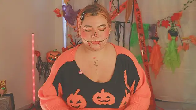 Snapshot of Samanta_cutee chatting on 10-31-25, 12:35 Samanta cutee online show from 10-31-25, 12:35