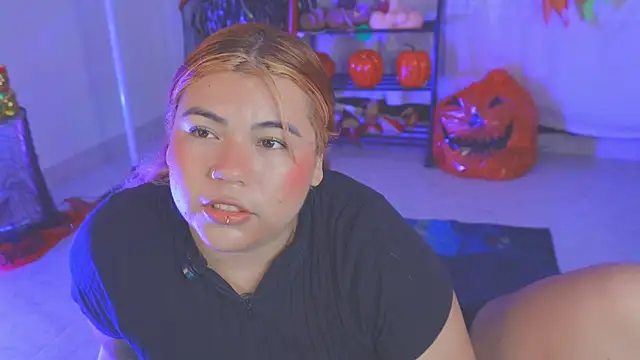 Snapshot of Samanta_cutee chatting on 10-16-25, 10:45 Samanta cutee online show from 10-16-25, 10:45