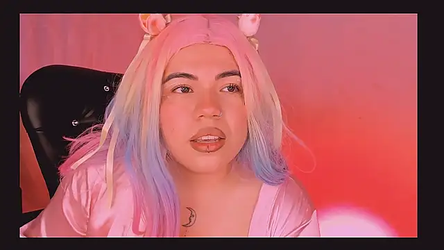 Snapshot of Samanta_cutee chatting on 03-10-25, 12:38 Samanta cutee online show from 03-10-25, 12:38