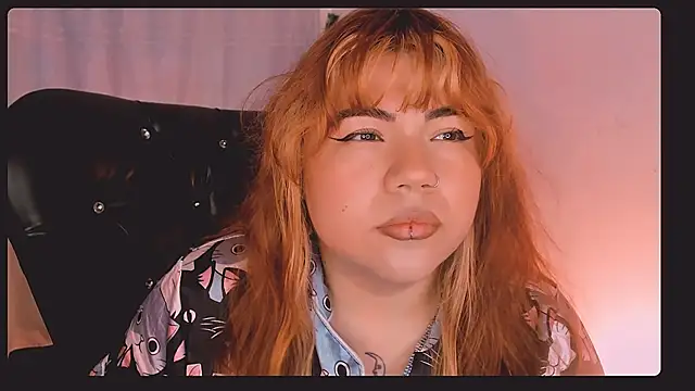 Snapshot of Samanta_cutee chatting on 03-22-25, 12:14 Samanta cutee online show from 03-22-25, 12:14