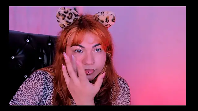 Snapshot of Samanta_cutee chatting on 03-09-25, 02:32 Samanta cutee online show from 03-09-25, 02:32