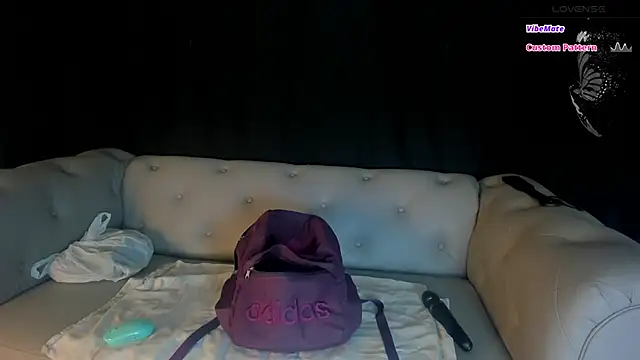 Charlotte  Brown  online show from 09-12-25, 01:00