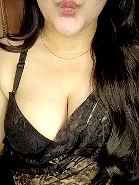 Snapshot of AK---47 chatting on 03-22-25, 03:31 AK---47 online show from 03-22-25, 03:31