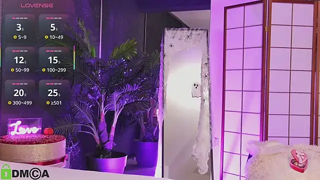 OliviaHawn online show from 10-31-25, 08:27