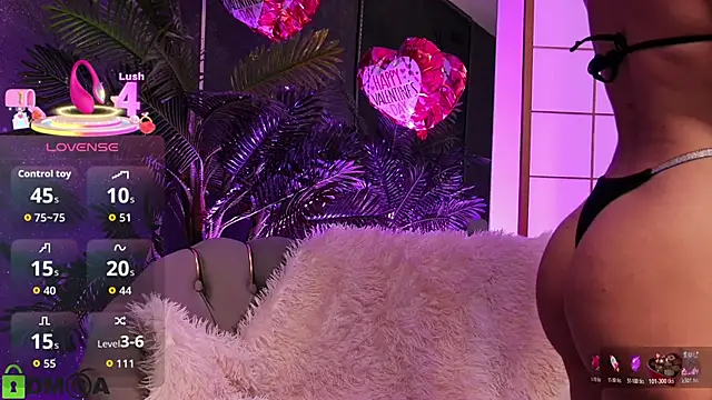 Snapshot of OliviaHawn chatting on 02-21-26, 08:11 OliviaHawn online show from 02-21-26, 08:11