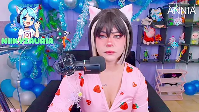  niiky online show from 12-22-25, 11:10