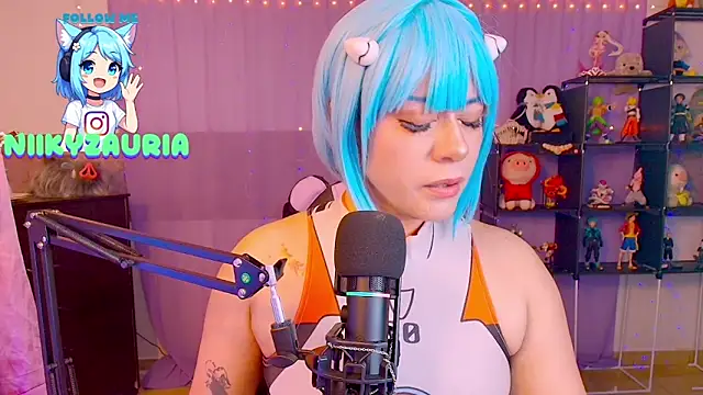  niiky online show from 11-11-25, 10:32