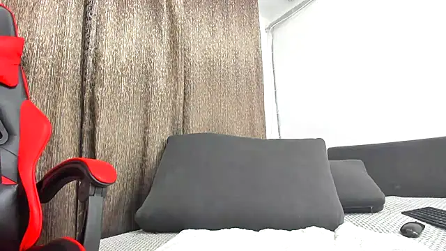 EmmaStward online show from 11-24-25, 07:14