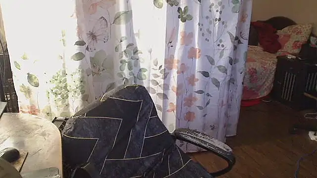 Ireallysquirt online show from 04-19-26, 01:28