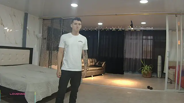 Boysgang sex online show from 06-12-26, 11:19