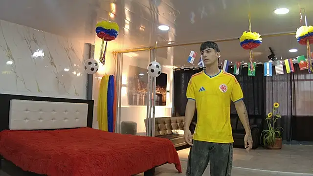Boysgang sex online show from 06-27-26, 11:16