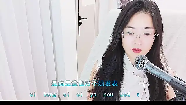 Snapshot of Floor_oo chatting on 06-09-26, 06:47 Floor oo online show from 06-09-26, 06:47