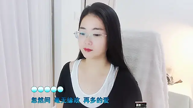 Snapshot of Floor_oo chatting on 10-24-25, 07:18 Floor oo online show from 10-24-25, 07:18