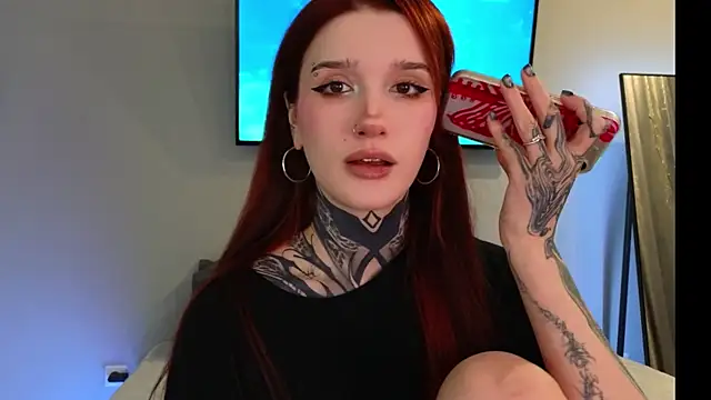 SophieInkk online show from 02-10-26, 08:52