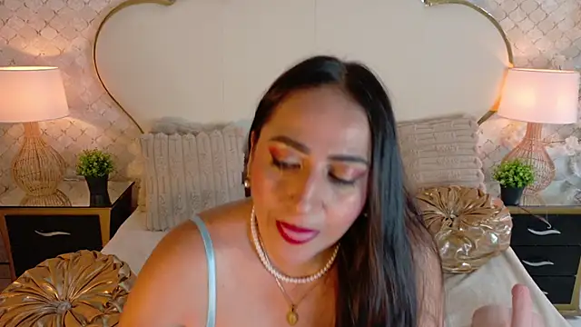 MayraVegas online show from 11-28-25, 01:44