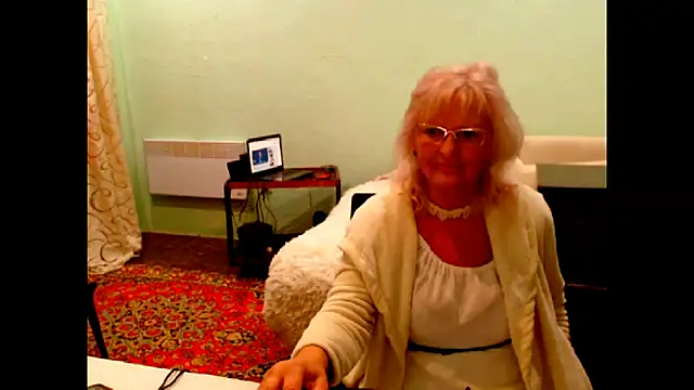 Natali7634 online show from 10-01-25, 03:44