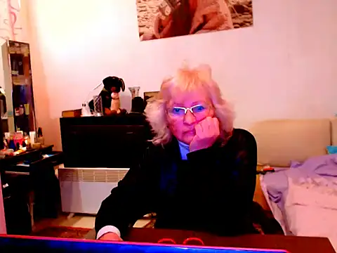 Natali7634 online show from 03-05-25, 06:33