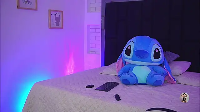 Marianamonroe  online show from 04-13-26, 11:47