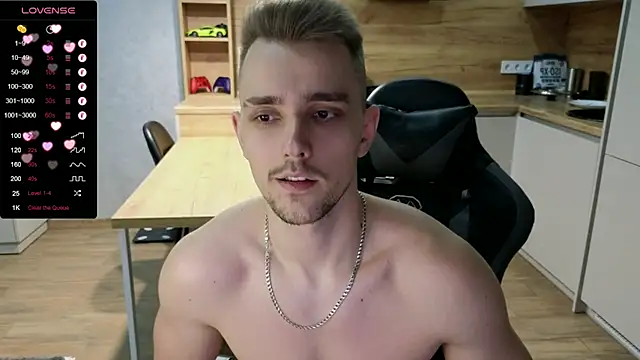 Snapshot of Larstar01 chatting on 02-09-25, 07:30 Larstar01 online show from 02-09-25, 07:30