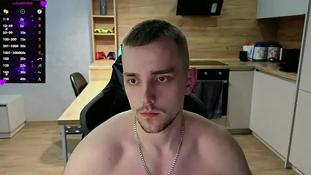 Snapshot of Larstar01 chatting on 03-06-25, 11:31 Larstar01 online show from 03-06-25, 11:31