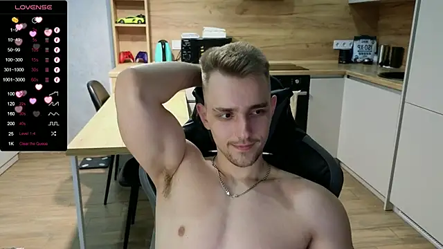 Snapshot of Larstar01 chatting on 02-06-25, 07:29 Larstar01 online show from 02-06-25, 07:29