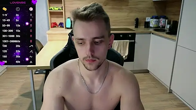 Snapshot of Larstar01 chatting on 02-16-25, 10:55 Larstar01 online show from 02-16-25, 10:55