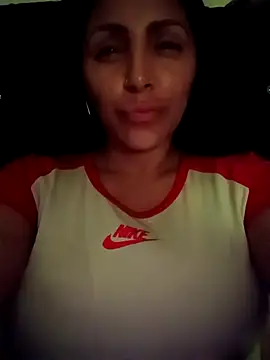 tiffani  love online show from 09-18-25, 02:14