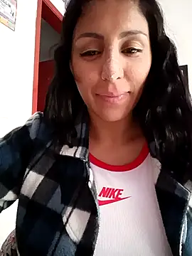 tiffani  love online show from 09-19-25, 12:20