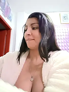 tiffani  love online show from 02-04-26, 11:16