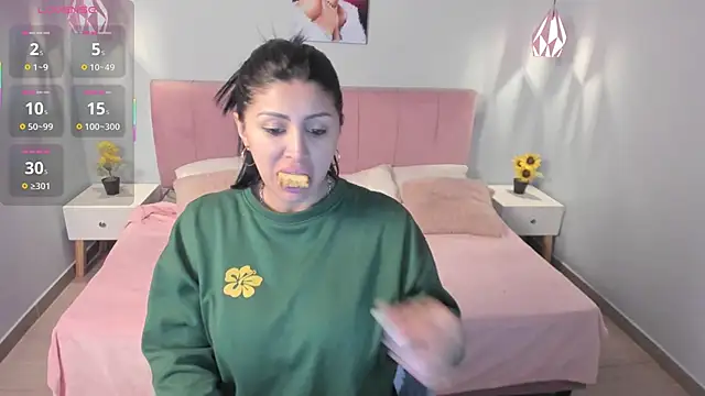 tiffani  love online show from 03-22-25, 12:04