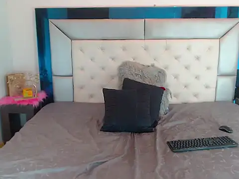 Snapshot of kerliythariana chatting on 05-17-26, 12:10 kerliythariana online show from 05-17-26, 12:10
