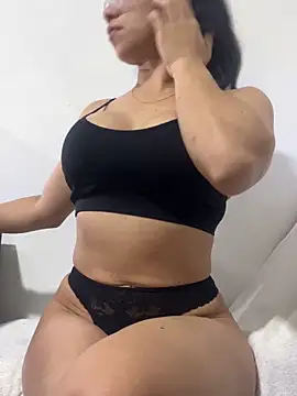 lulu kis online show from 11-18-25, 04:16