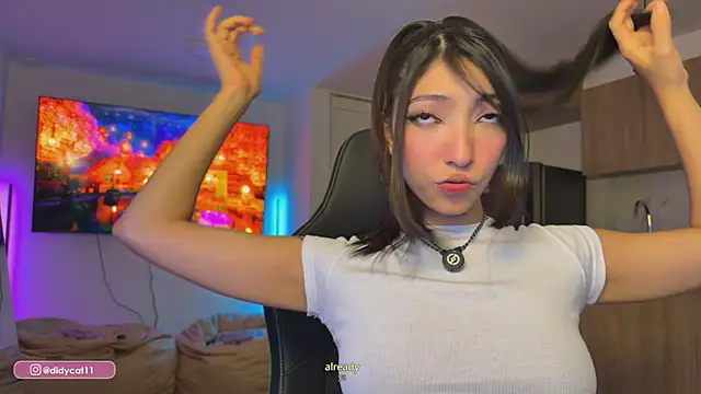 MarianaBranzz online show from 03-26-26, 03:54