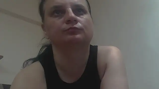 Snapshot of Nickol19721 chatting on 05-15-26, 10:19 Nickol19721 online show from 05-15-26, 10:19