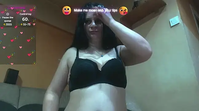 Snapshot of Nickol19721 chatting on 02-02-25, 05:37 Nickol19721 online show from 02-02-25, 05:37