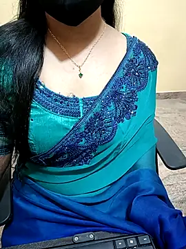 Snapshot of Nithya_05 chatting on 09-23-25, 04:52 Nithya 05 online show from 09-23-25, 04:52
