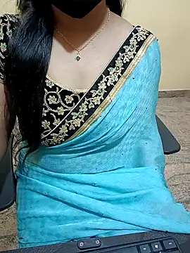Snapshot of Nithya_05 chatting on 09-24-25, 05:14 Nithya 05 online show from 09-24-25, 05:14