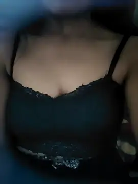 Snapshot of Nithya_05 chatting on 02-20-25, 07:30 Nithya 05 online show from 02-20-25, 07:30