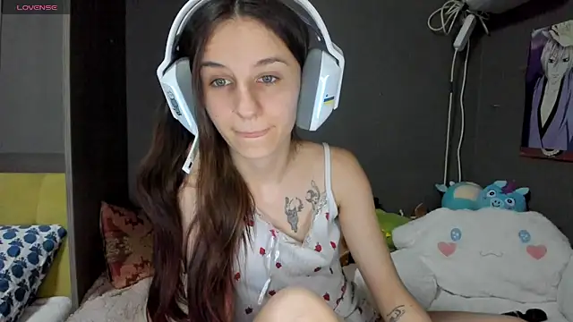  Nika Kik online show from 04-15-26, 07:58