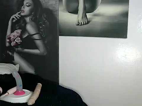 Petite lexii online show from 12-15-25, 09:53