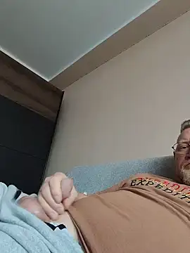 Pol1074 online show from 05-18-26, 10:09