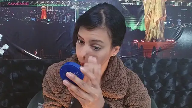 Snapshot of Catalella_Ar chatting on 05-02-26, 03:45 Catalella Ar online show from 05-02-26, 03:45