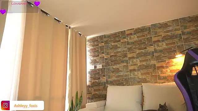 Ashleey Fox online show from 03-14-26, 09:21