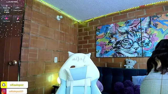 sofiaalopez2 online show from 02-04-25, 10:34